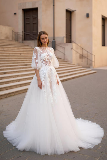 Ivoire appliqué une ligne Sweep Train Robe de mariée florale avec manches